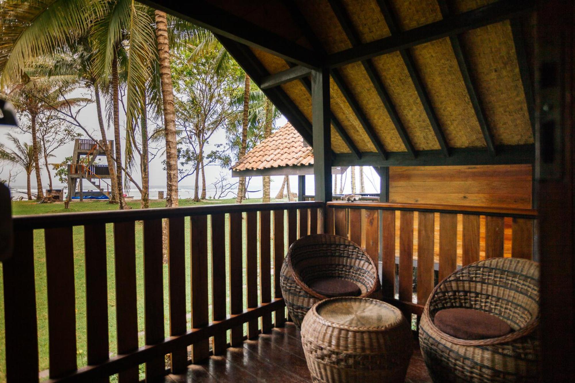 Sumatra Surf Resort Biha Exteriör bild