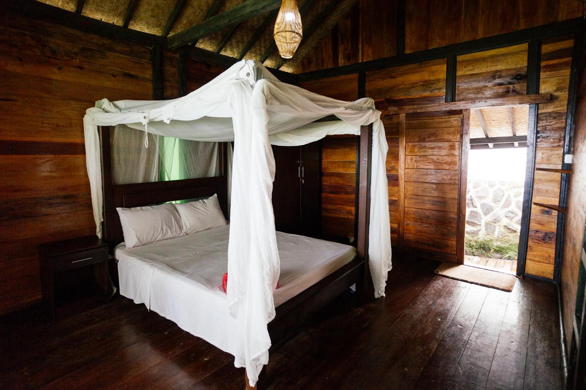 Sumatra Surf Resort Biha Exteriör bild