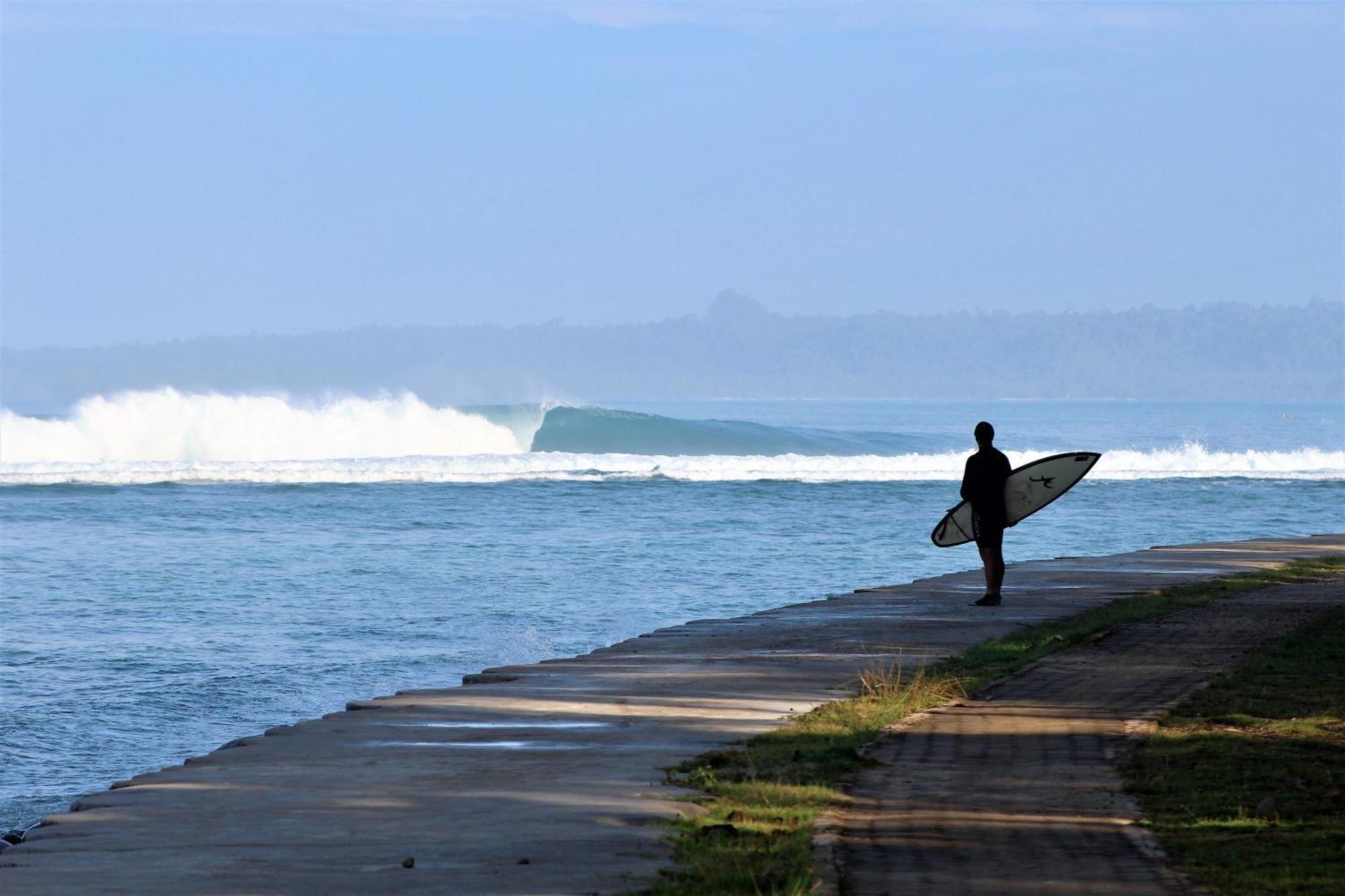 Sumatra Surf Resort Biha Exteriör bild