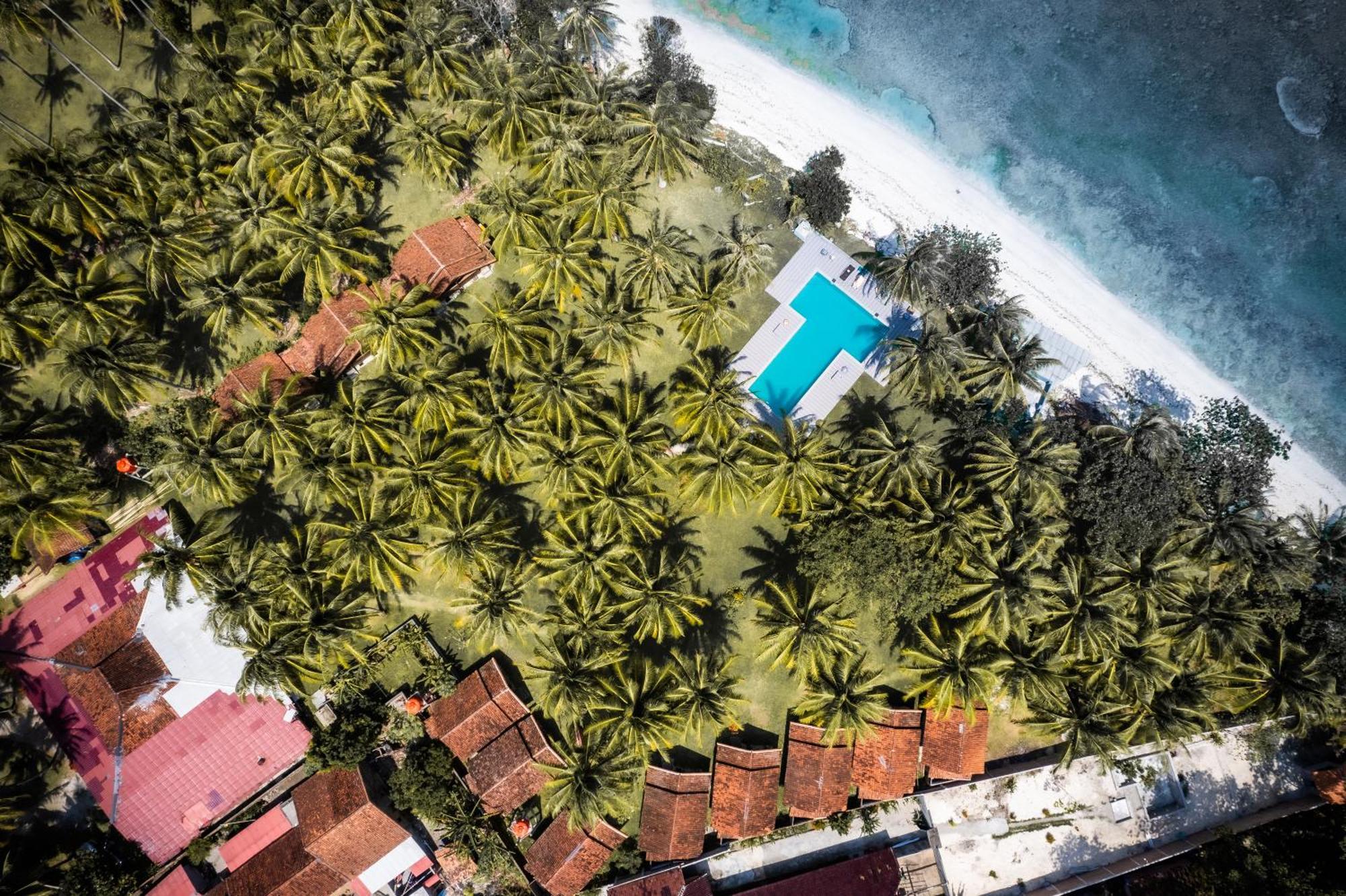 Sumatra Surf Resort Biha Exteriör bild