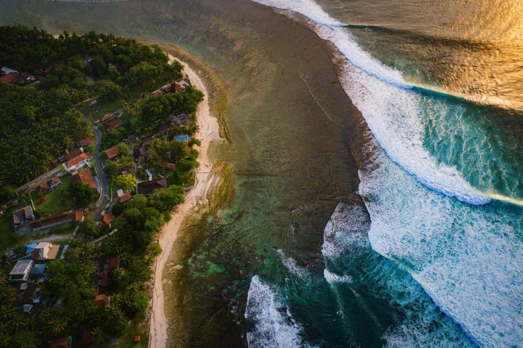 Sumatra Surf Resort Biha Exteriör bild