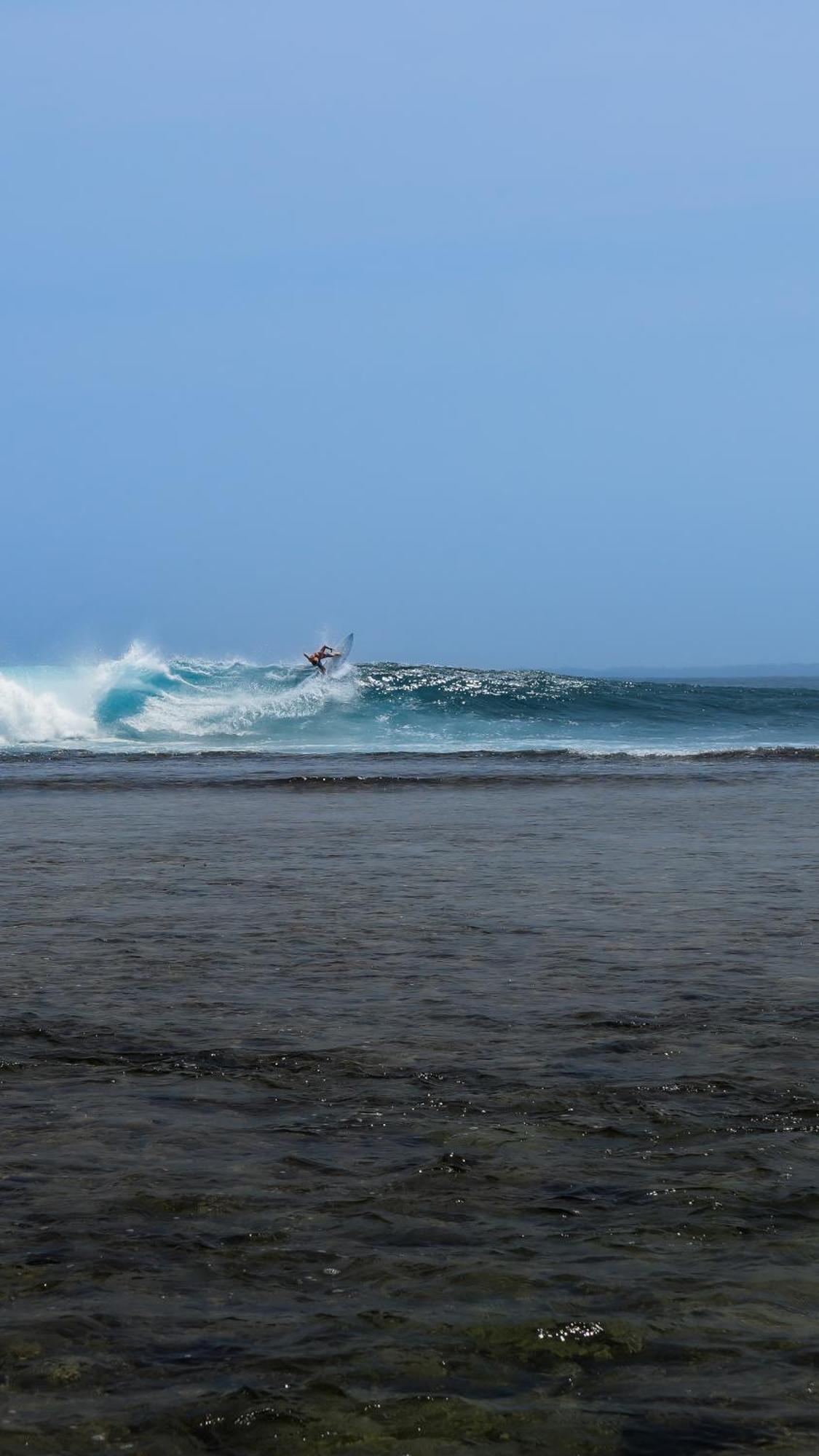 Sumatra Surf Resort Biha Exteriör bild